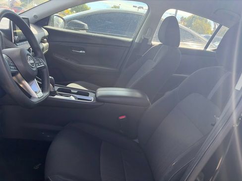 Used 2024 Nissan Sentra SV FWD image 10