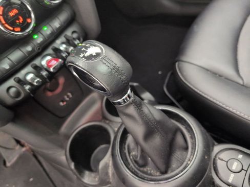 Used 2017 MINI Cooper 2-Door Hardtop image 30