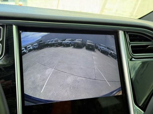 Used 2016 Tesla Model X 90D image 9