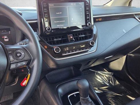Used 2022 Toyota Corolla LE w/ Carpet Mat Package (TMS) image 14