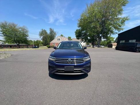 Certified 2023 Volkswagen Tiguan SE AWD/4WD image 7
