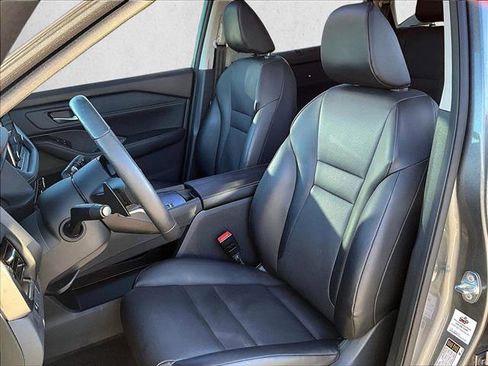 Used 2023 Nissan Rogue SV w/ SV Premium Package image 25