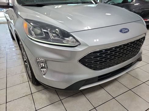 Used 2022 Ford Escape SEL image 31