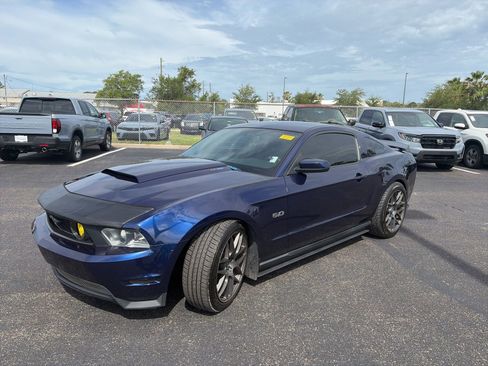 Used 2011 Ford Mustang GT Premium w/ GT Coupe Accessory Pkg 4 RWD image 3