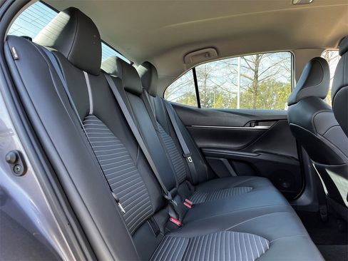 Used 2024 Toyota Camry SE image 26