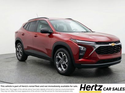 Used 2025 Chevrolet Trax LT
