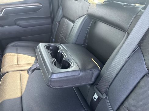 Used 2026 Chevrolet Silverado 1500 High Country w/ Technology Package AWD/4WD image 10