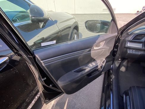 Used 2020 Honda Civic LX image 8