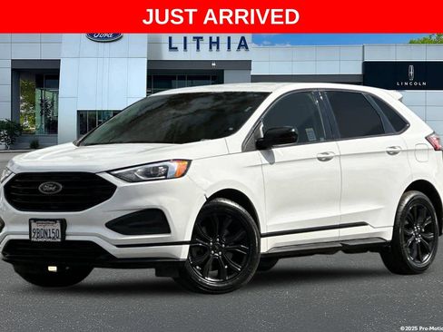 Certified 2022 Ford Edge SE w/ Black Appearance Package AWD/4WD image 1