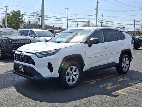 Used 2023 Toyota RAV4 LE image 3