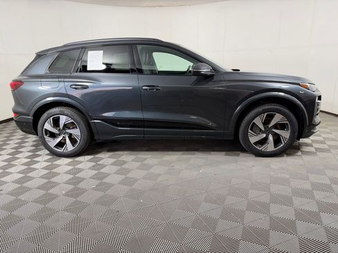 Used 2025 Audi Q6 e-tron Premium Plus w/ Premium Plus AWD/4WD image 8