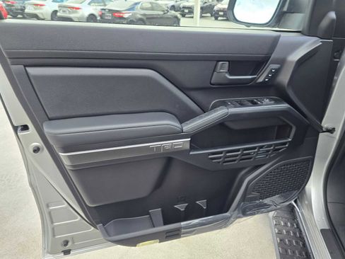 Certified 2025 Toyota 4Runner TRD Off-Road Premium image 22