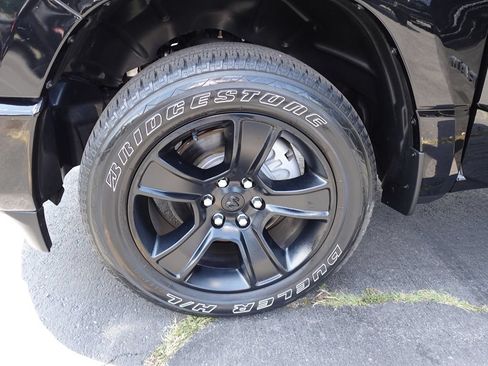 Used 2023 RAM 1500 Big Horn AWD/4WD image 56