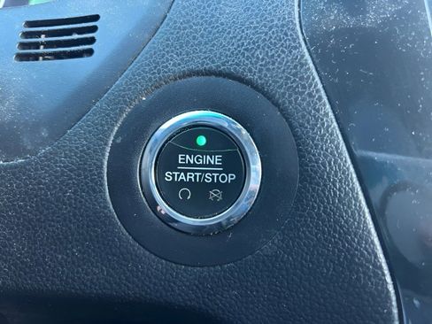 Used 2017 Ford Explorer XLT w/ Equipment Group 202A image 23