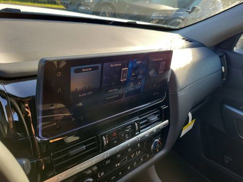 New 2026 Nissan Pathfinder SL FWD image 15