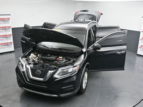 Used 2018 Nissan Rogue SV AWD/4WD image 41