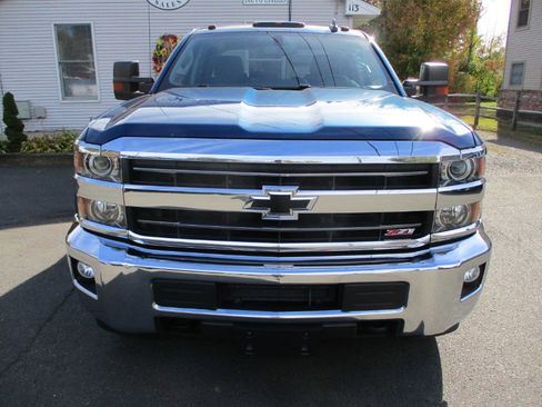 Used 2019 Chevrolet Silverado 2500 LT w/ All Star Edition image 9