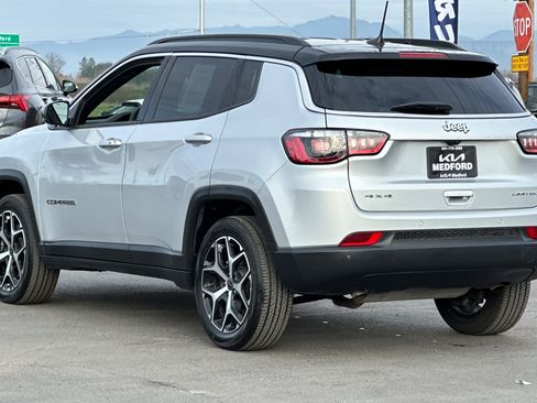 Used 2025 Jeep Compass Limited AWD/4WD image 7