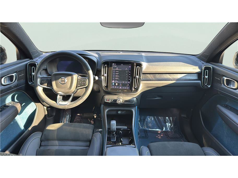 Used 2023 Volvo C40 P8 Recharge Ultimate AWD/4WD image 15