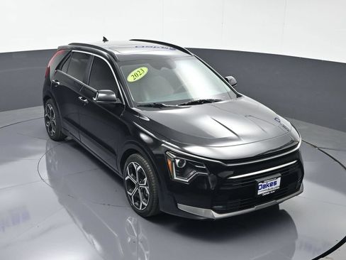 Certified 2023 Kia Niro EX Touring FWD image 46
