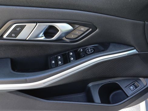 Used 2019 BMW 330i xDrive 330i xDrive w/ Convenience Package image 38