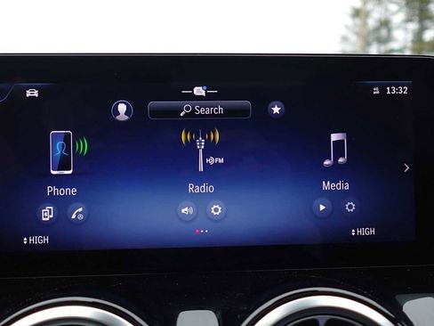 Used 2026 Mercedes-Benz GLA 250 4MATIC image 19