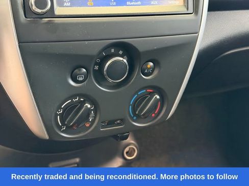 Used 2019 Nissan Versa SV FWD image 18