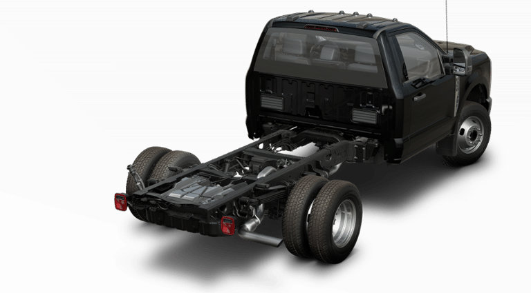 New 2025 Ford F350 4x4 Regular Cab DRW Super Duty image 25