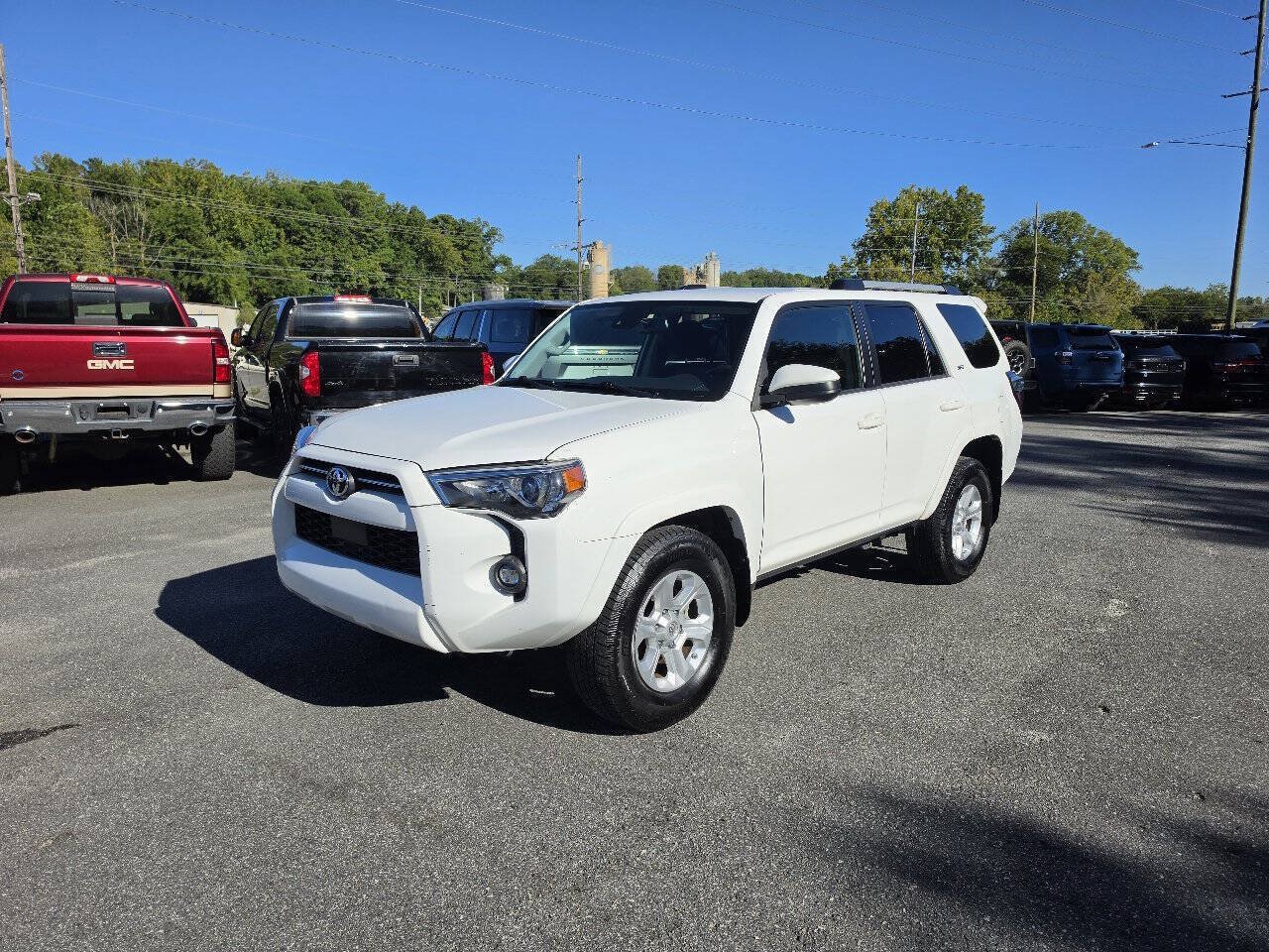 Used 2021 Toyota 4Runner SR5 RWD image 2