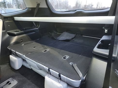 Used 2024 Kia Telluride SX image 29