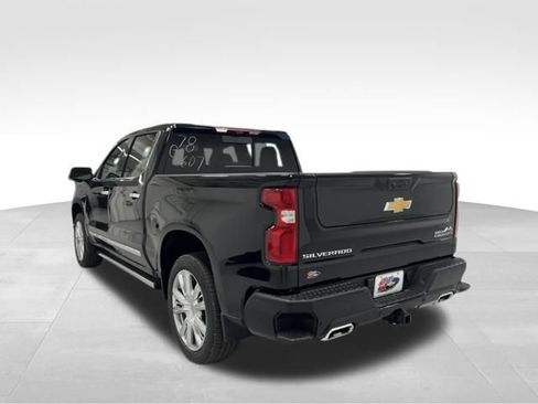 New 2026 Chevrolet Silverado 1500 High Country AWD/4WD image 16