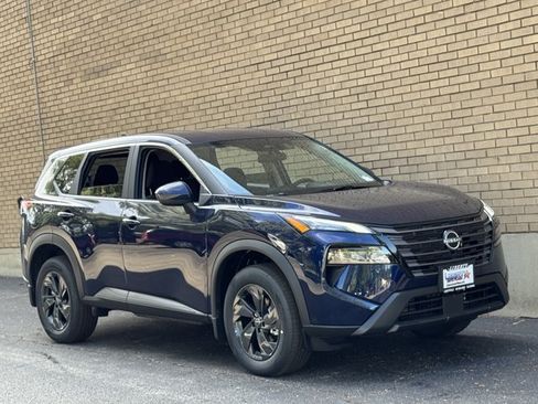 New 2026 Nissan Rogue SV w/ Cold Weather Package AWD/4WD image 2
