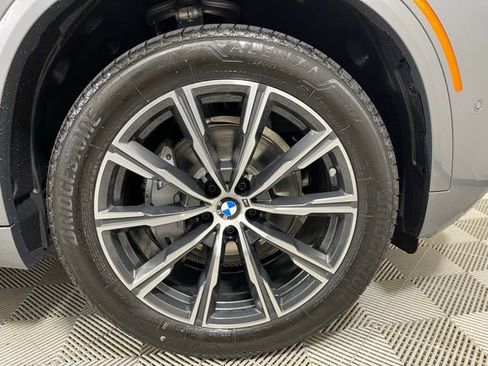 Used 2026 BMW X5 xDrive40i w/ M Sport Package AWD/4WD image 24