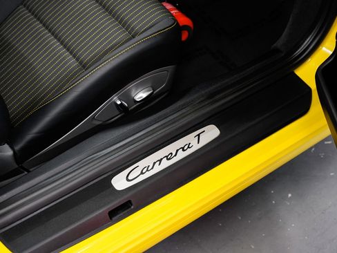 Used 2018 Porsche 911 Carrera T RWD image 26