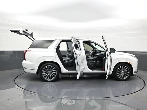 Used 2023 Hyundai Palisade Calligraphy w/ Cargo Package AWD/4WD image 29