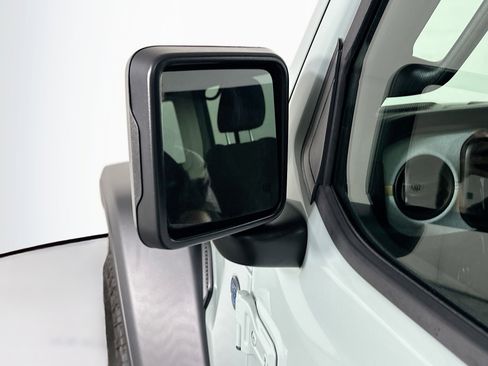 Used 2024 Jeep Wrangler Willys image 16