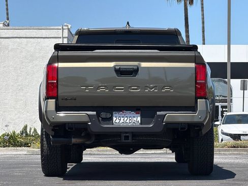 Used 2025 Toyota Tacoma TRD Off-Road w/ TRD Off Road Upgrade Package AWD/4WD image 6