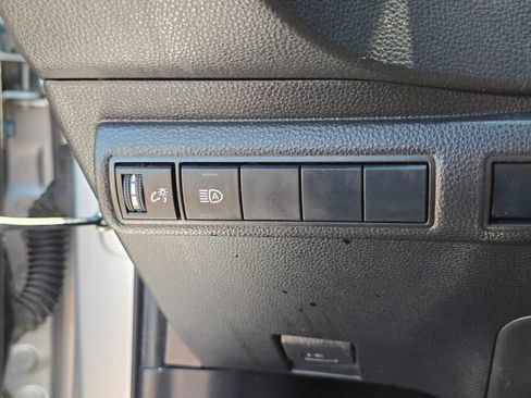 Used 2020 Toyota Corolla LE FWD image 33