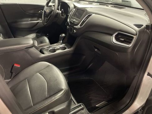Used 2021 Chevrolet Equinox LT image 46