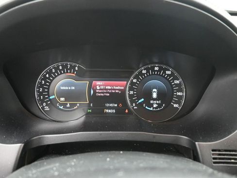 Used 2017 Ford Explorer Platinum AWD/4WD image 4