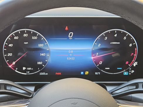 Used 2024 Mercedes-Benz GLC 300 4MATIC image 13