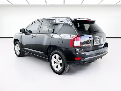 Used 2016 Jeep Compass Latitude w/ All Weather Capability Group AWD/4WD image 6