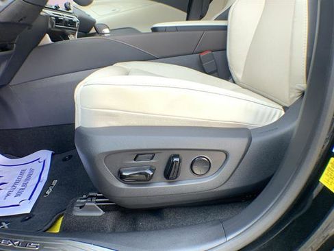 Used 2026 Lexus RX 450h AWD image 12