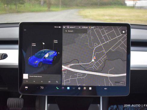 Used 2019 Tesla Model 3 Standard Range Plus image 19