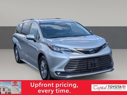 Used 2025 Toyota Sienna XLE