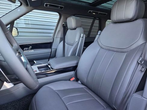 New 2026 Land Rover Range Rover SE AWD/4WD image 11