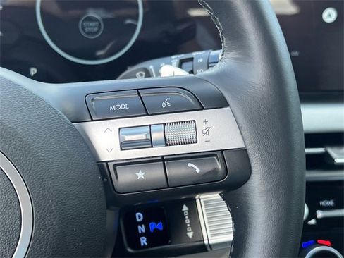 Used 2025 Hyundai Tucson Limited image 28