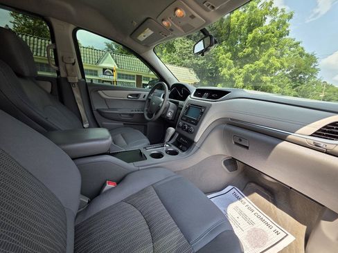 Used 2016 Chevrolet Traverse LS AWD/4WD image 32