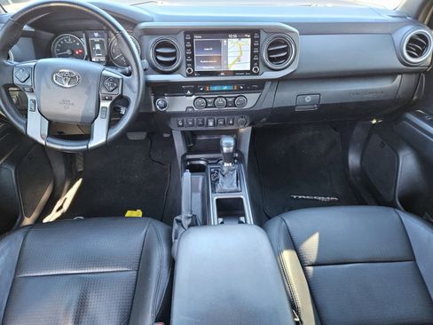 Used 2023 Toyota Tacoma TRD Sport image 15