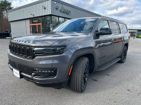 New 2025 Jeep Wagoneer L Series II w/ Premium Group I image 20